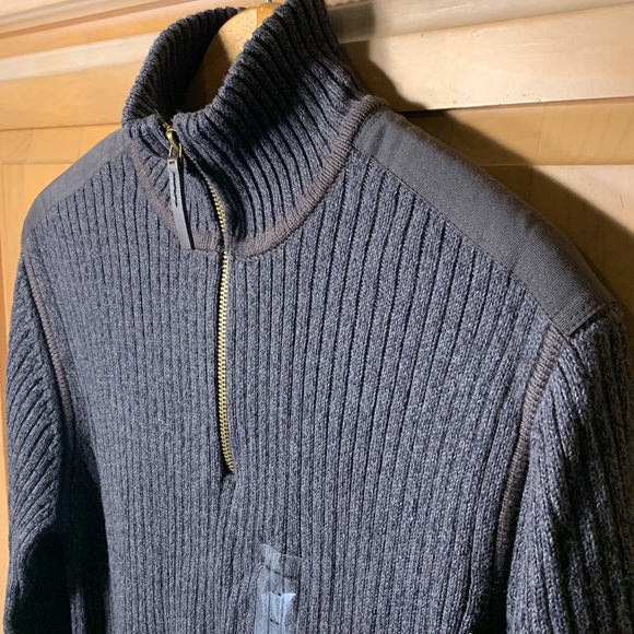 Calvin Klein Jeans (M) - Picture 9 of 16